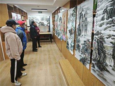【新時(shí)代文明實(shí)踐】家門口的集市、藝術(shù)展，不出小區(qū)就能體驗(yàn)到多彩活動(dòng)