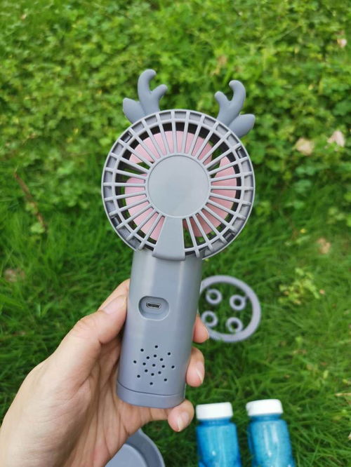 迷你泡泡機(jī) 少女心的夏日玩伴，抖音同款炫彩來(lái)襲